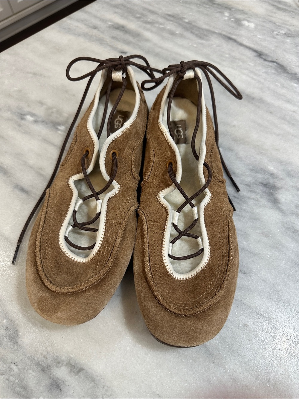 NWOT UGG Women's Brown Suede Quill Ballet Sneaker Lace-Up Flats with Cream Trim